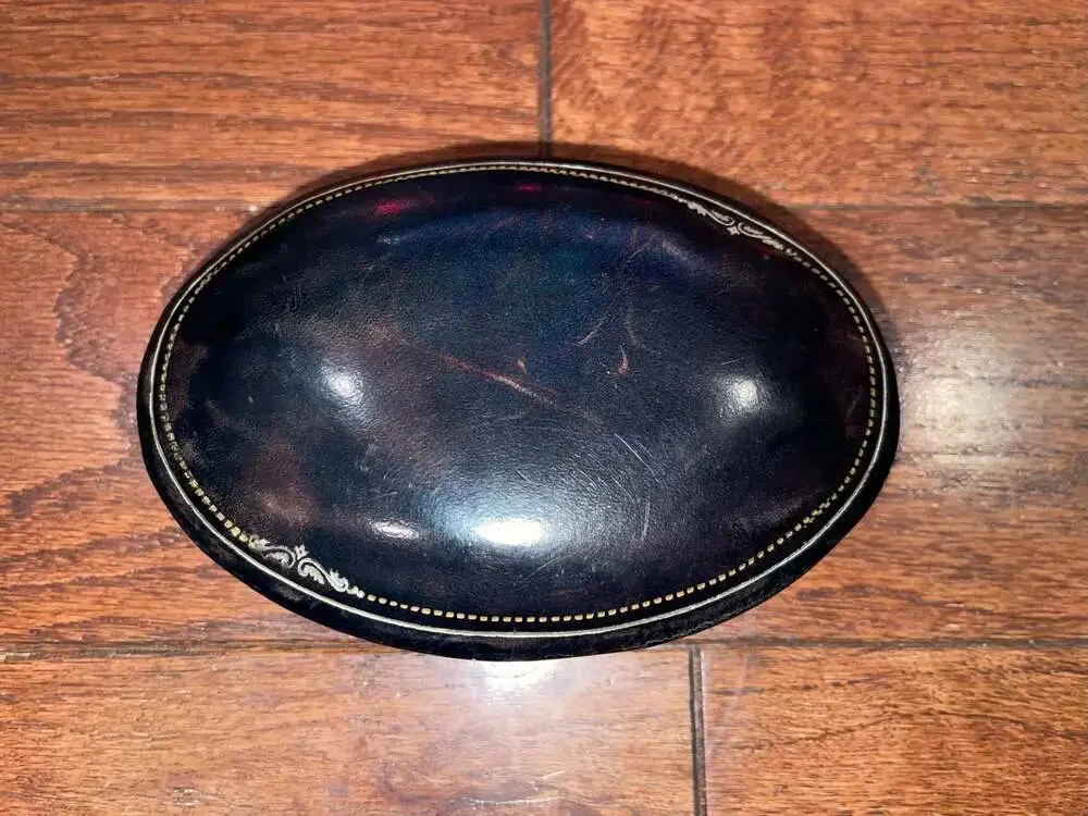 Vintage Genuine Calf Leather Oval Coin & Jewelry Case – Made in Italy